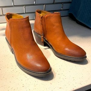 Sam Edelman Ankle Booties size 8